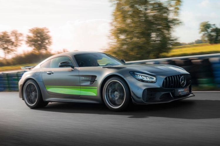 Mercedes circuit Lédenon
