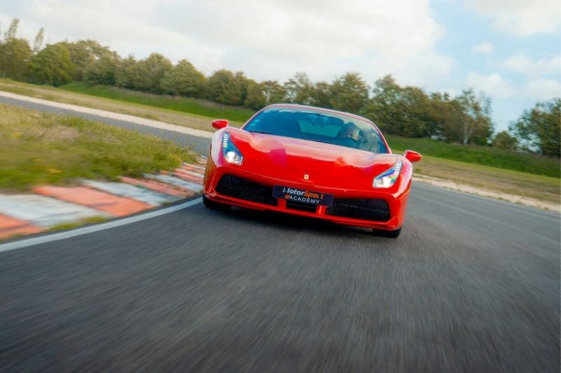 Circuit du Luc stage de pilotage Ferrari